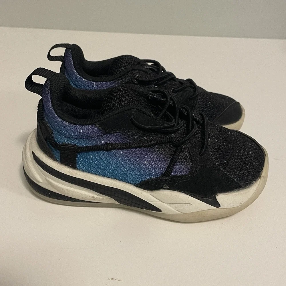 PUMA Super‎ Mario Galaxy Boy Size 6 US Dreamer Nintendo EUC